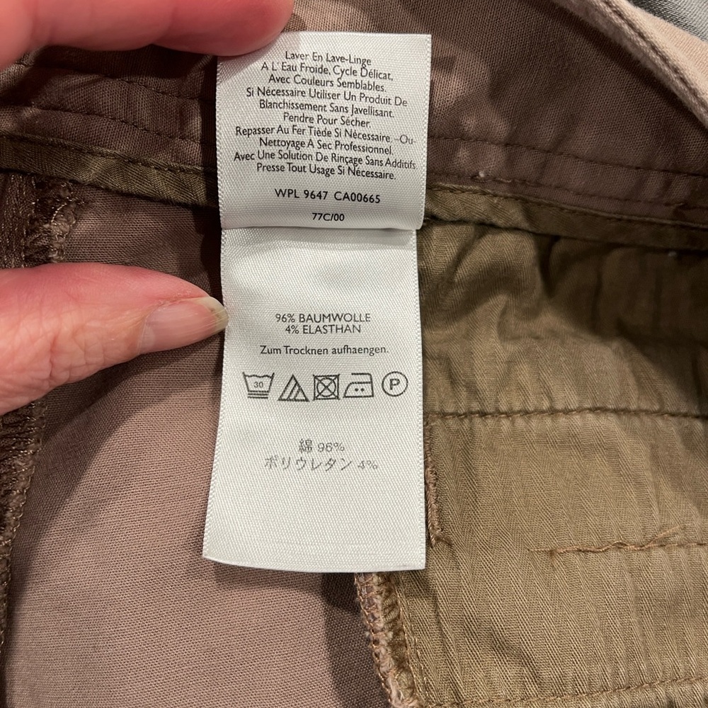 Lot of 4 women’s size 18 pants. Old navy, Lane Bryant, Eddie Bauer - Picture 7 of 14